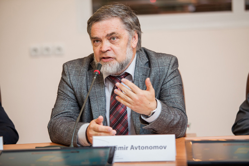 avtonomov_vladimir_sergeevich.jpg